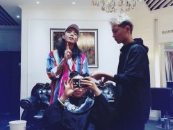 -变画·发型STUDIO