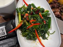 -万里闯关东铁锅炖菜馆(高新旗舰店)