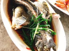 -四川小胡子海鲜(丁村万人海鲜广场店)