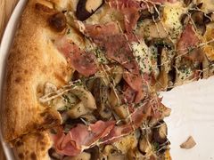 -城市大道红炉披萨烘焙坊