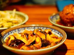 炒双菇-老外婆本帮面(塔城路店)