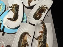 -雍容荟帝王蟹活龙虾展台自助(IFS黑金店)