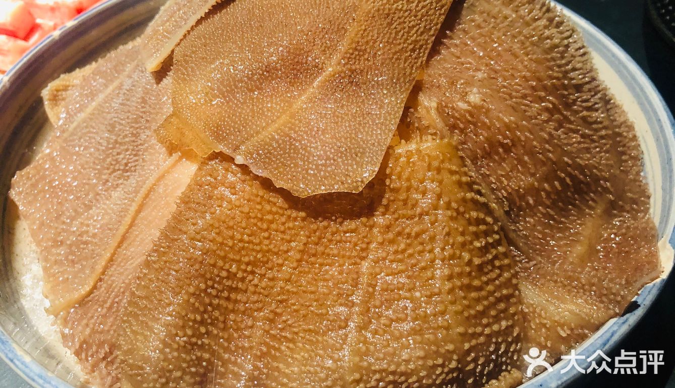 早就听闻这家来自重庆的火锅店，这次终于来拔草