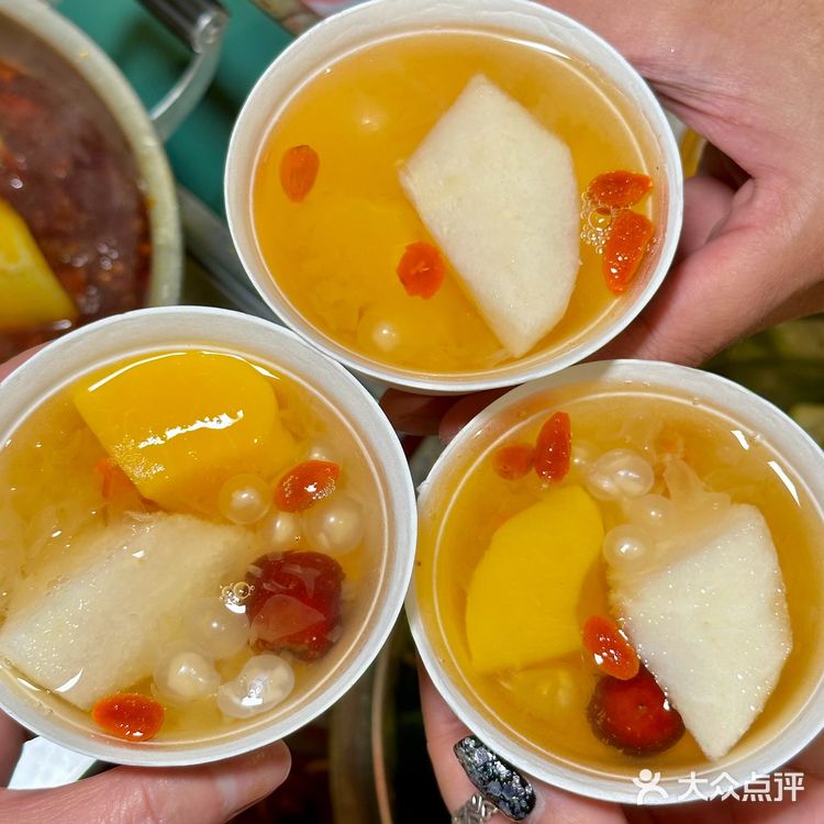 在成都！东郊记忆！吃一次就想下一次的串串…🍢