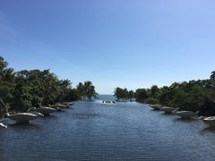 -亚龙湾喜来登·美景台大堂吧