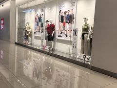 -优衣库(东莞汇一城店)