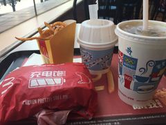 -麦当劳(东方时代广场分店)