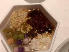 -江城小馆陕南妈妈菜·全球旅行餐厅(钟楼店)