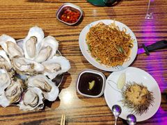 -蚝堡海鲜·威海菜·海肠捞饭·烧烤·亚洲吃蚝公司(幸福门店)