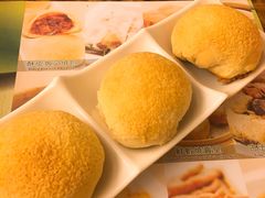 酥皮焗叉烧包-添好运点心专门店(深水埗店)