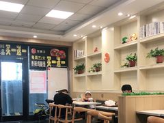 大堂-华莱士(长虹大道中段店)