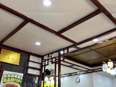 -湖南人家湘菜馆(镇江路店)