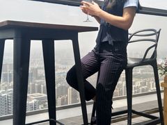 -黄金时代游泳健身云畔会所(绿地中心双子塔店)