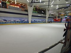 -正佳冰河湾真冰滑冰场