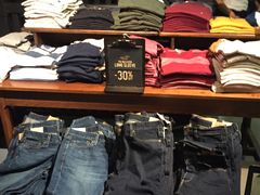 -Hollister(希慎广场店)