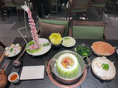 -得意咚瓜·顺德鱼生·冬瓜火锅(深圳首店)