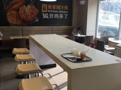 -麦当劳(展览馆店)