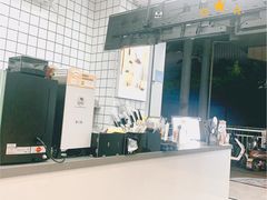 -沪上阿姨鲜果茶(桥头地铁站店)
