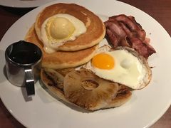 -Pancakes on the rocks(Darling Harbour)