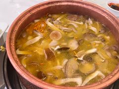 -菌海森林·非遗野生菌火锅(西山区滇池路摩根道店)