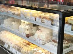 -红宝石·鲜奶小方·海派西点房(南丹店)