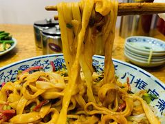 老北京炸酱面-门框胡同百年卤煮(新街口店)