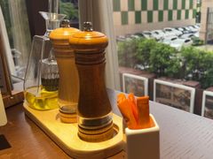 -卡普里披萨·牛扒·下午茶