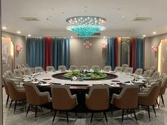 -百鸟朝凤宴会中心