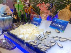 -锤头鲨毛肚海鲜烤肉自助餐厅(国购广场店)