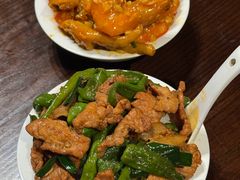 -丽华园·武汉地标楚菜餐厅(青山江滩店)