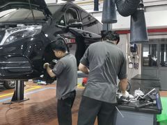 -奔驰上海利星(七宝店)