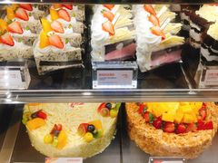-85度C(生甜甜圈研究工坊·上海平凉店)