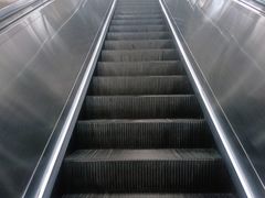 -常熟路(地铁站)