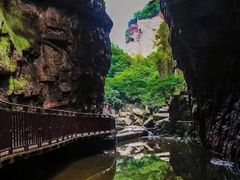 -龙潭大峡谷