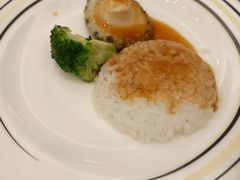 -凤冠假日酒店自助餐
