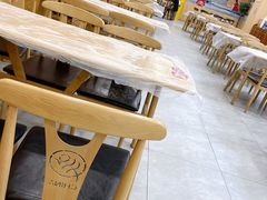 大堂-江城燕子大排档(江汉路步行街店)