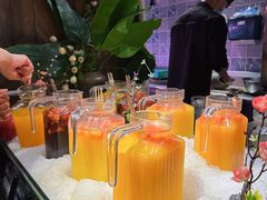 -领鲜活海鲜榴莲自助火锅(东门店)