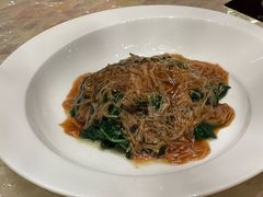 瑶柱扒菠菜苗-8餐厅(新葡京酒店)