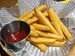 -绿茵小镇中西餐厅(五岭店)