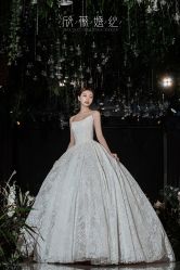 -欣薇婚纱(新源乐汇城店)