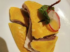 脆皮黄油鸡-醉辉皇上海之巅(上海中心大厦店)