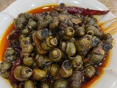 特色田螺-江城燕子大排档(江汉路步行街店)