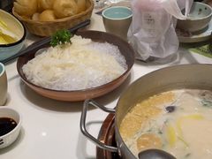 -洪氏嗨捞·猪肚鸡火锅(阳光天地店)