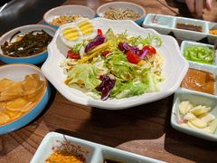 -明洞阿姨·韩式酱蟹烤肉·创意料理(三元桥店)