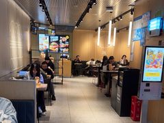 -麦当劳(徐汇漕溪北路百脑汇店)