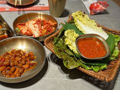 -草家酱蟹炭火烤肉店(珲春南路一店)