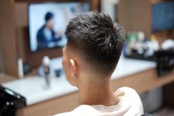 -CUTMAN男士理发