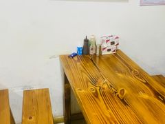 餐具摆设-阿姨小肉摊(同济西苑店)