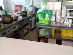 -老乡鸡(武汉中南梅苑小区地铁站店)
