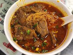 咖喱牛腩面-牛记咖喱美食(十月初五日街店)